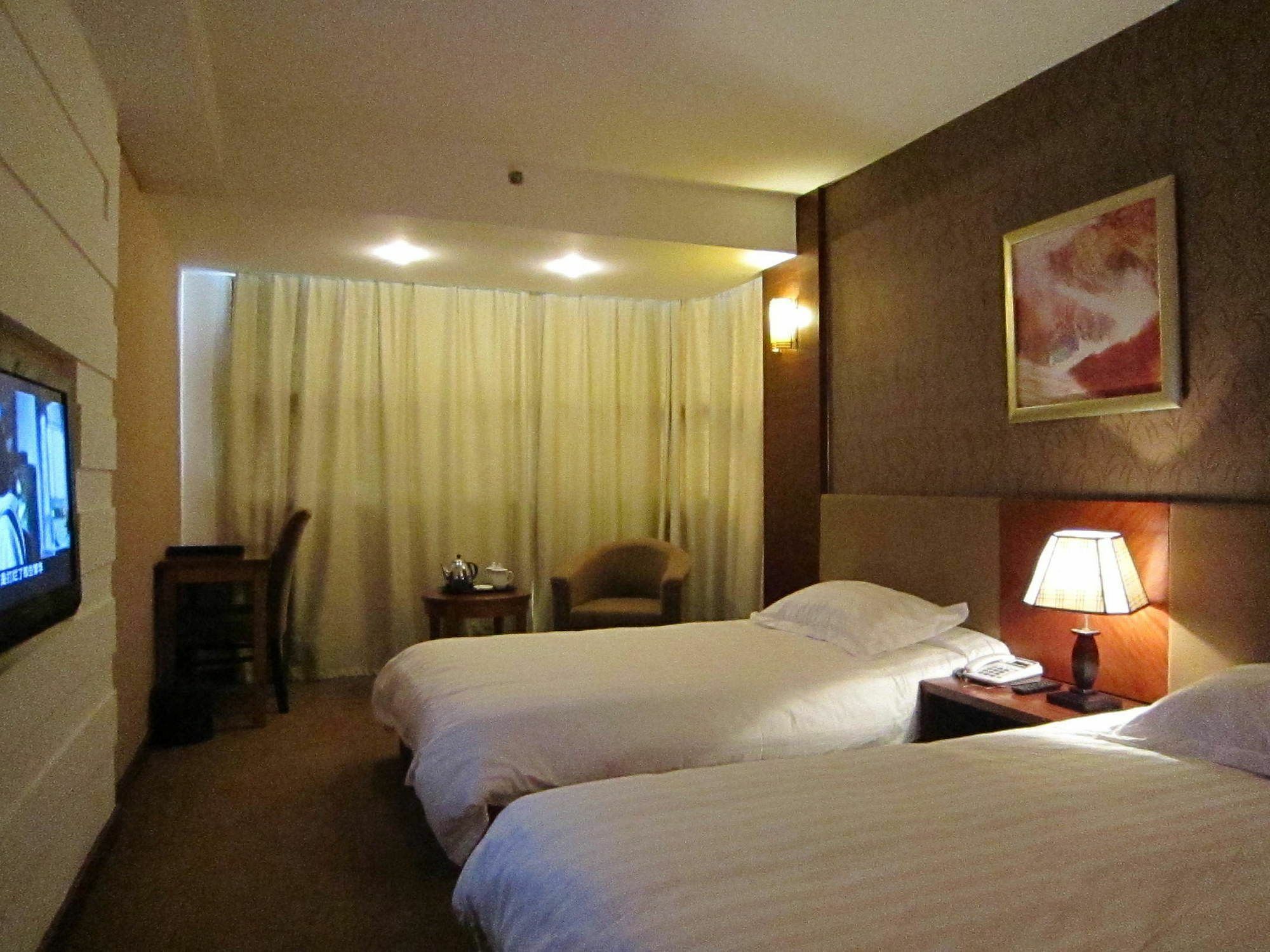 Jin Zhong Hotel Шанхай Экстерьер фото